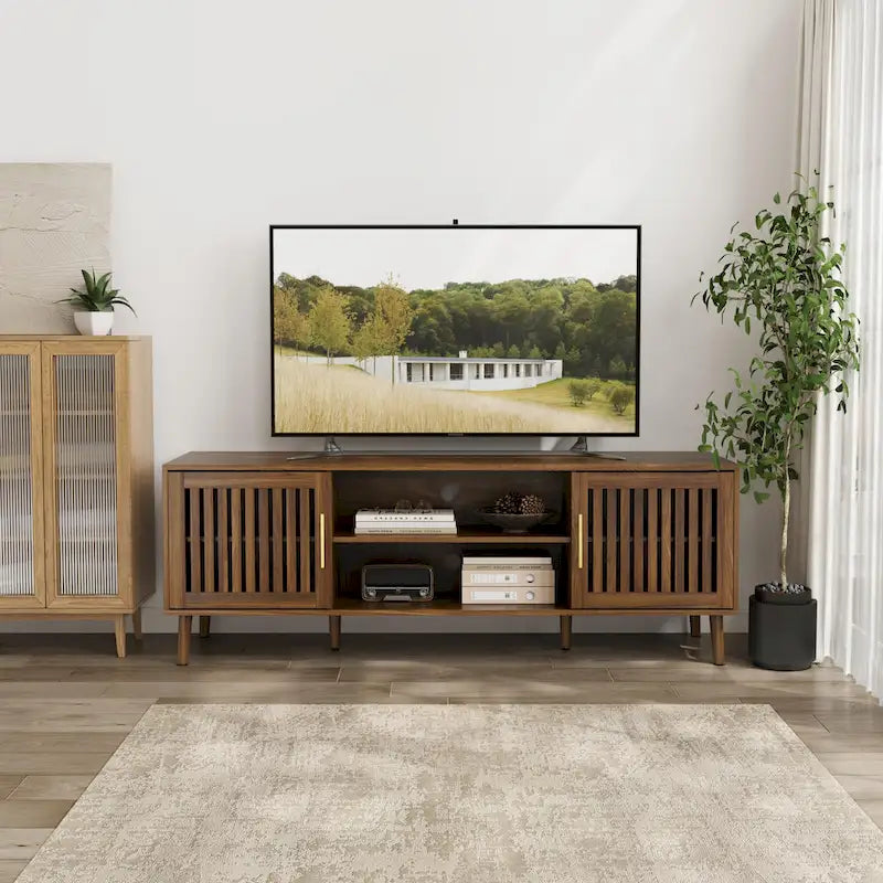 Meuble TV de 160 cm avec 2 placards à portes grillagées et étagère de rangement réglable, meuble TV moderne de style médiéval avec espace de rangement
