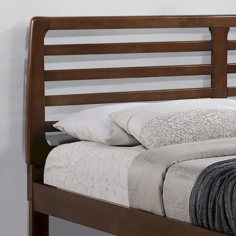 Lit plateforme en bois Cindy, style transitionnel, pour lit queen size, par Christopher Knight Home