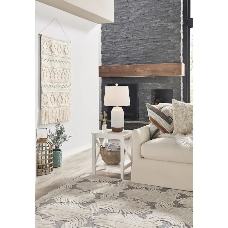 Table d'appoint à deux niveaux avec étagère, structure en X, The Gray Barn Xanadu Hill