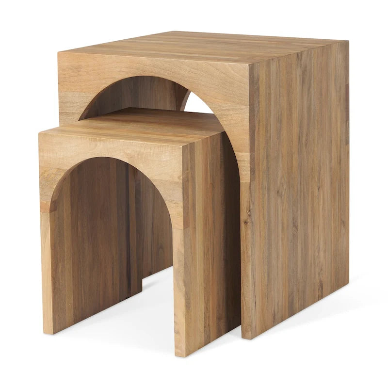 Tables d'appoint gigognes carrées Chloe en bois massif brun clair (lot de 2) - 51 cm (L) x 51 cm (l) x 61 cm (H)